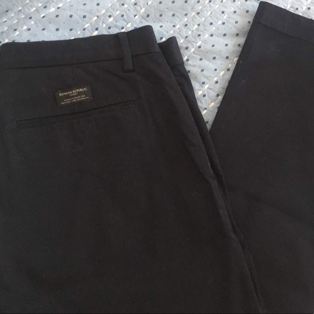 Banana Republic dark navy Fulton chinos. 33x32